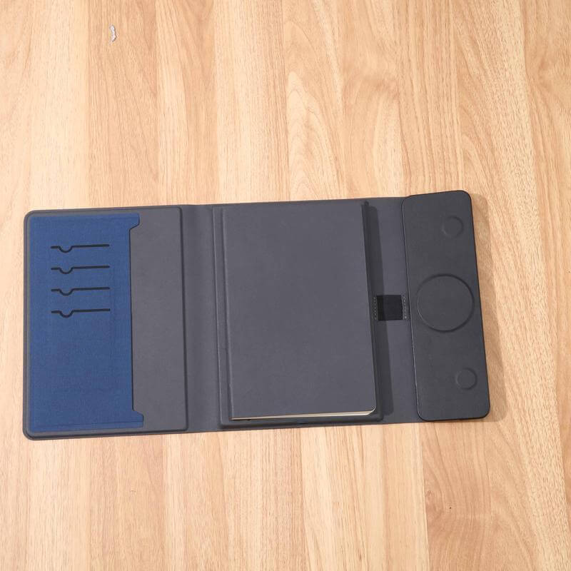 BERGMUND - Santhome 10000mAh Mag Wireless Powerbank Portfolio - Navy